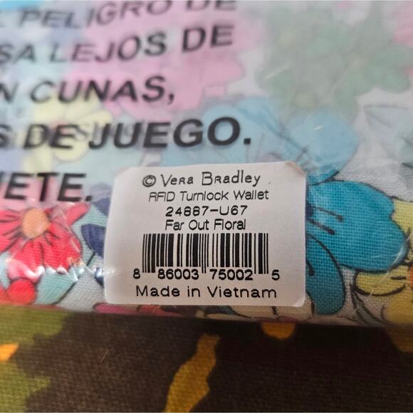 Vera Bradley RFID Turnlock Wallet - Far Out Floral - NWT - Picture 3 of 9